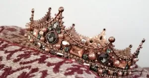 EDOARDO II O IL MONDO INTERO PER NEMICO - Immagine: 1