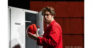 A scuola - CARDIO DRAMA. SPETTACOLO SEMISERIO SU UN ORGANO QUASI PERFETTO di CHRONOS3 - dagli 11 anni - Immagine: 5