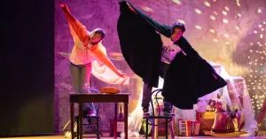 A teatro | Arese (MI), Sala Polivalente Centro Civico Agorà - FUORI CAMPO di Barabba's Clowns - dai 14 anni - Immagine: 7