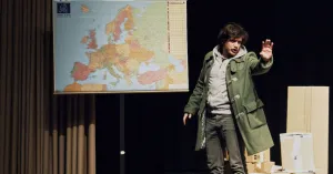 A scuola - MEMORIOSI - NUOVI ARCHIVISTI DEL BENE di Centro Asteria - 12/16 anni - Immagine: 3