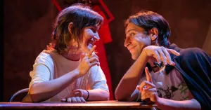 A teatro | Arese (MI), Sala Polivalente Centro Civico Agorà - FUORI CAMPO di Barabba's Clowns - dai 14 anni - Immagine: 4