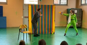 A scuola - IL CIBO IN UNA STANZA laboratorio/spettacolo di educazione alimentare di Erbamil - 6/10 anni - Immagine: 1