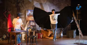 A teatro | Arese (MI), Sala Polivalente Centro Civico Agorà - FUORI CAMPO di Barabba's Clowns - dai 14 anni - Immagine: 6