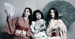 VENIVAMO TUTTE PER MARE - Immagine: 1