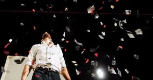 A scuola - AUT UN VIAGGIO CON PEPPINO IMPASTATO di Teatro Linguaggicreativi - dagli 11 anni - Immagine: 1