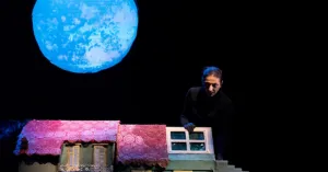 A teatro | Milano, Teatro Bruno Munari - RUMORI NASCOSTI di Teatro del Buratto - dai 4 anni - Immagine: 1